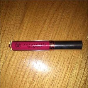 ABH Liquid Lipstick Carina